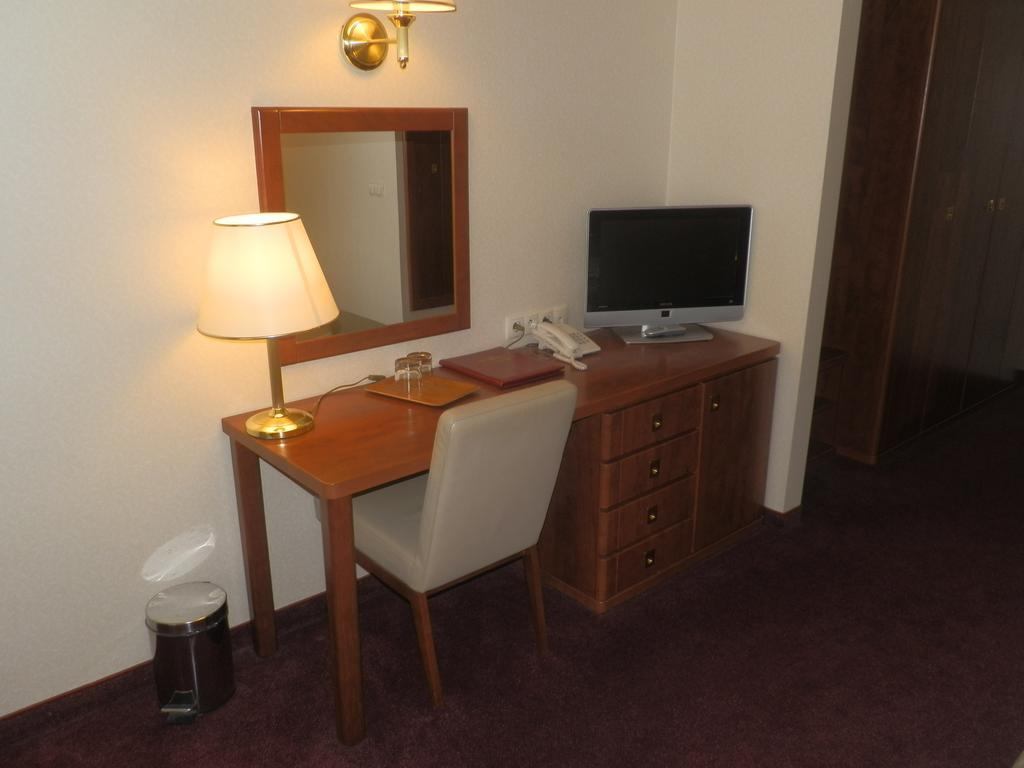 Willa Alexander Resort & Spa - Caloroczny Kryty Basen Mielno (Koszalin) Quarto foto